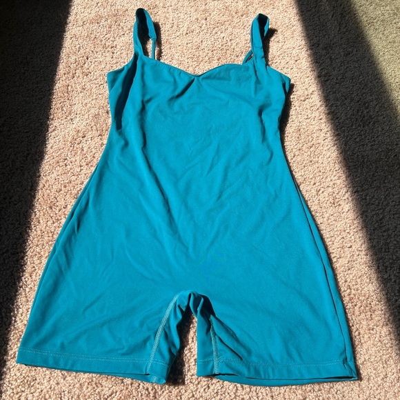 Vilanva Romper - Picture 2 of 4